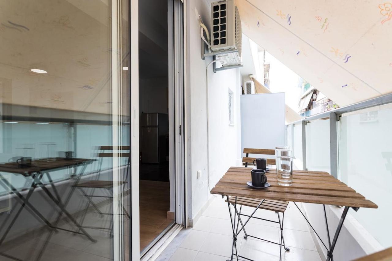אתונה Stunning Flat With Lovely Terrace & Parking Garage מראה חיצוני תמונה