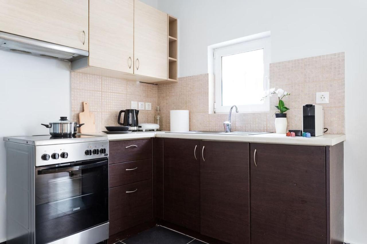 אתונה Stunning Flat With Lovely Terrace & Parking Garage מראה חיצוני תמונה